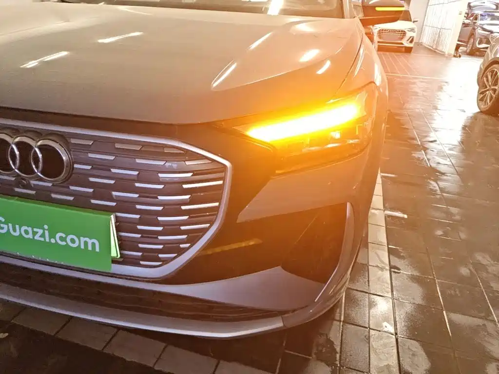 Audi Q4 e-tron — миниатюра 24