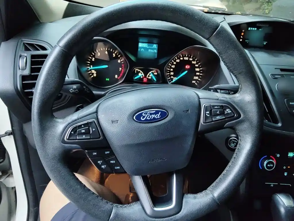 Ford Kuga — миниатюра 3