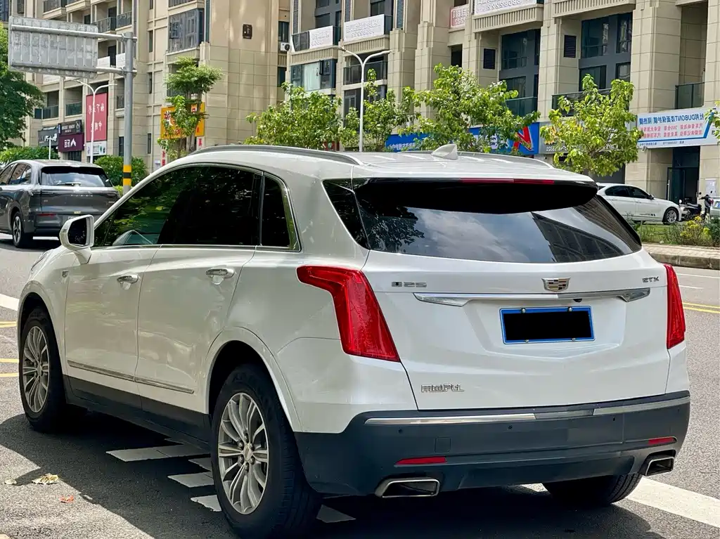 Cadillac XT5 — миниатюра 7