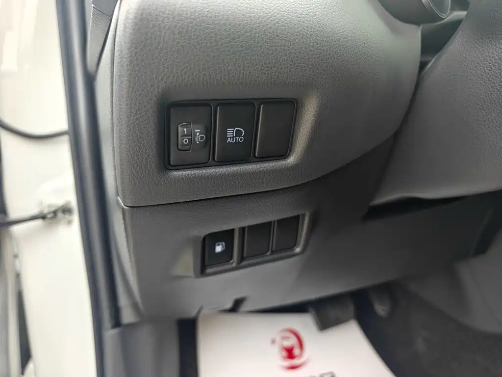 Toyota IZOA — миниатюра 11