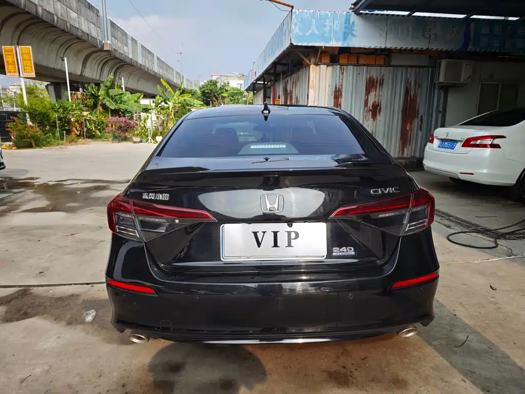 Honda Civic — миниатюра 4