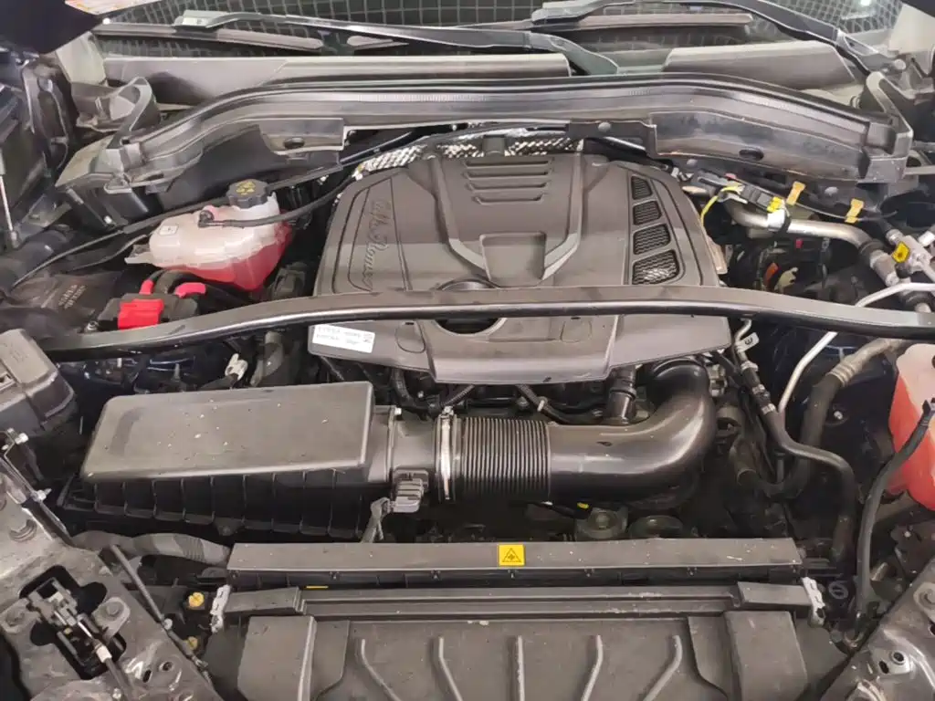 Alfa Romeo Stelvio — миниатюра 20