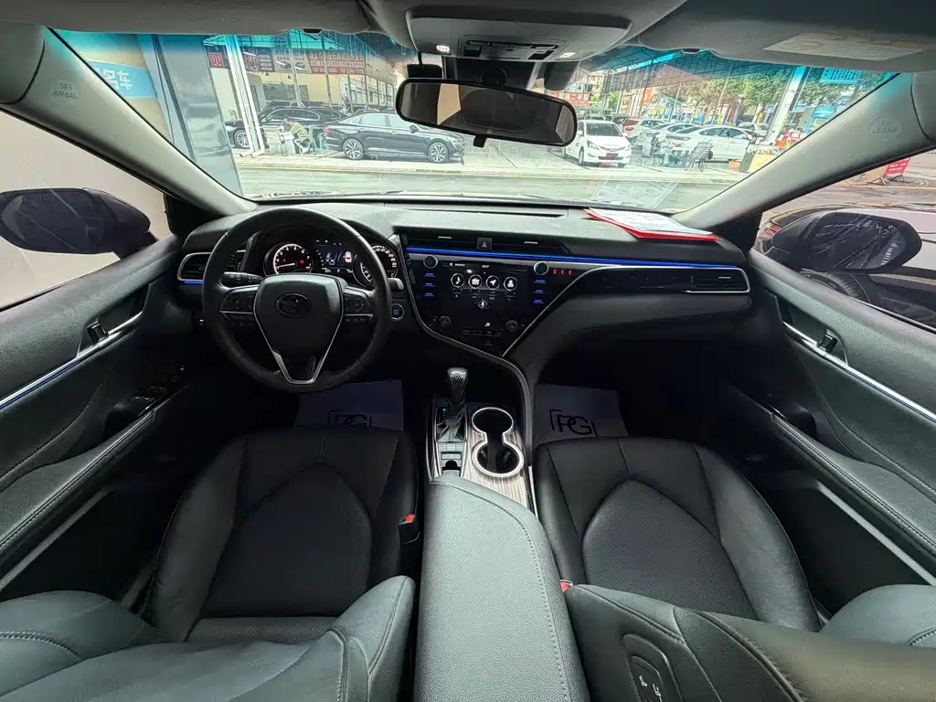 Toyota Camry 2019 2.5G Luxury
