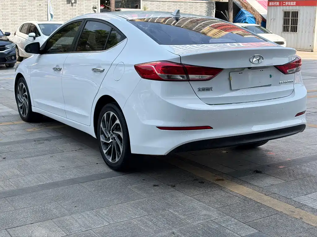 Hyundai Elantra 2020 1.5L CVT Elite