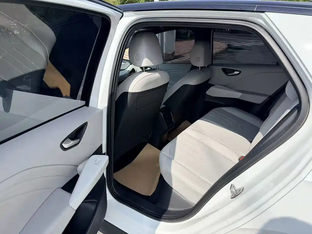Volkswagen ID.3 — миниатюра 7