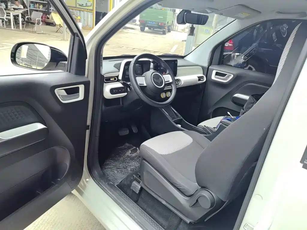 Wuling MINIEV — миниатюра 15