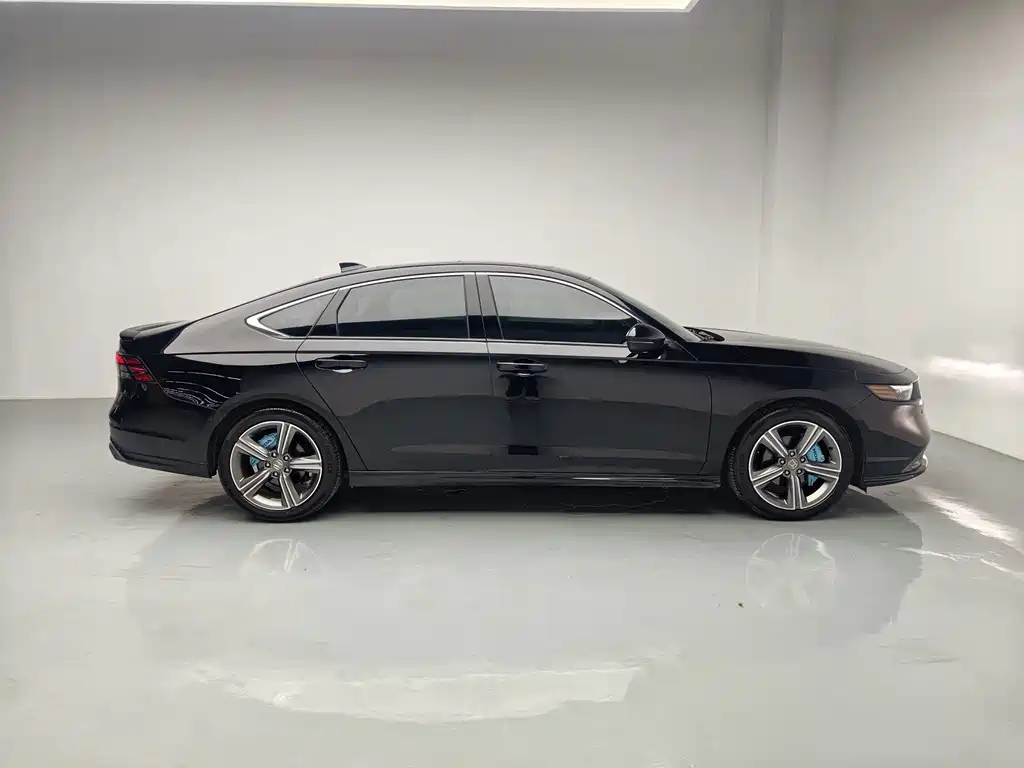 Honda Accord — миниатюра 10