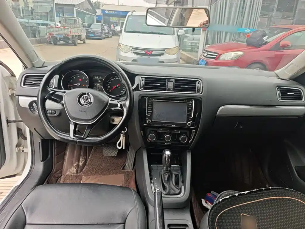 Volkswagen Sagitar — миниатюра 10