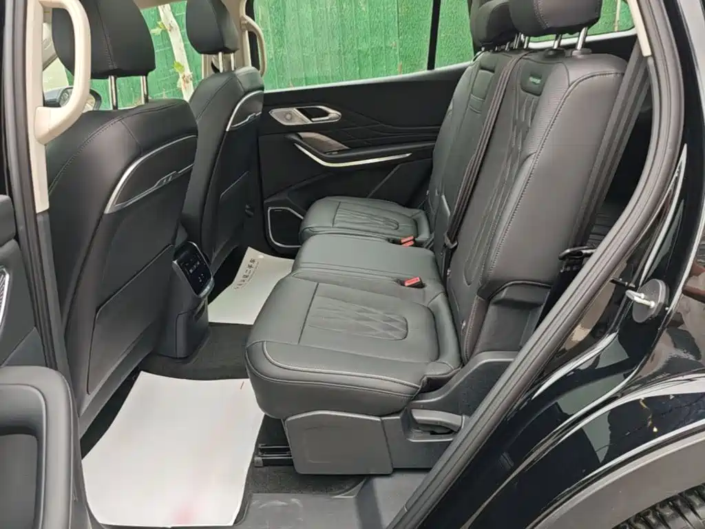 Hongqi Hongqi HS7 PHEV — миниатюра 17