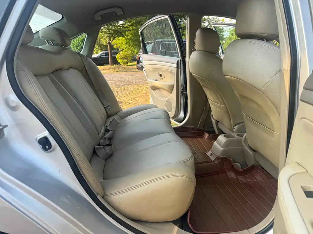 Nissan Sylphy — миниатюра 12