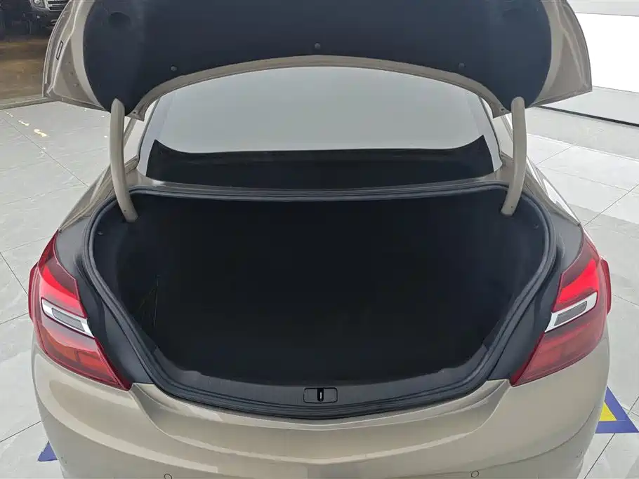 Buick Regal 2015 1.6T Lead