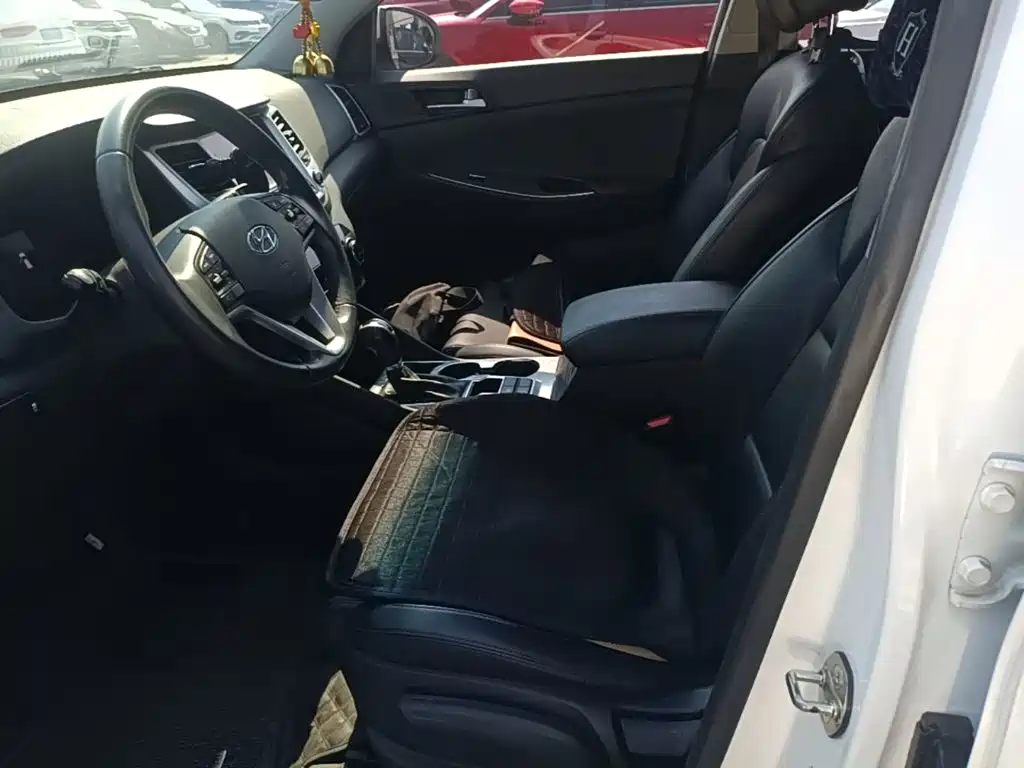 Hyundai Tucson — миниатюра 15