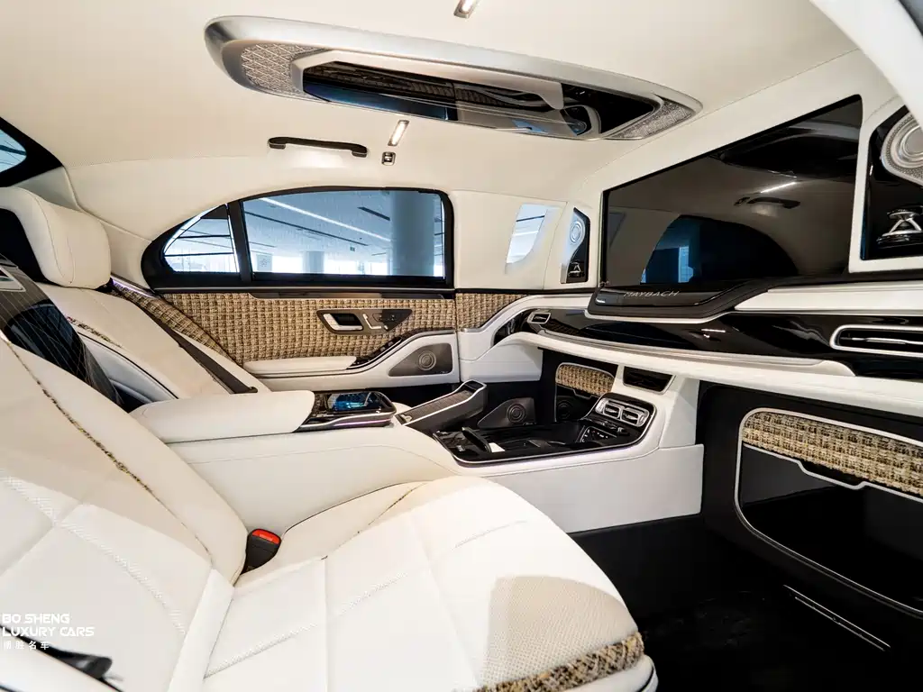 Mercedes-Benz S-Class — миниатюра 18
