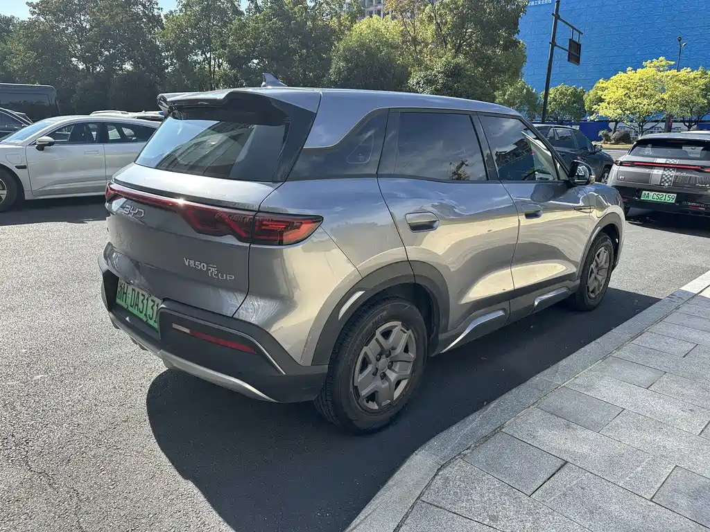 BYD Yuan UP — миниатюра 4