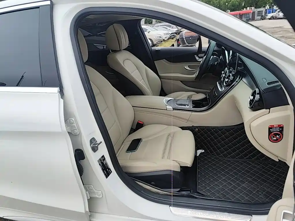 Mercedes-Benz C-Class — миниатюра 25