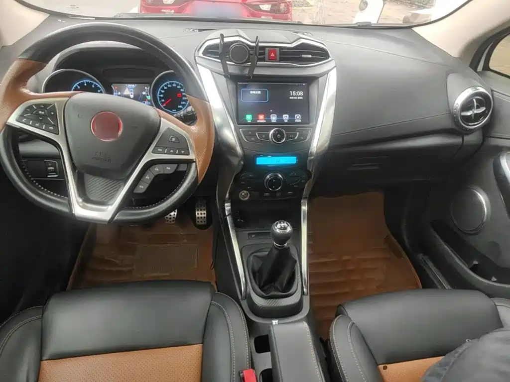 BYD Yuan — миниатюра 14
