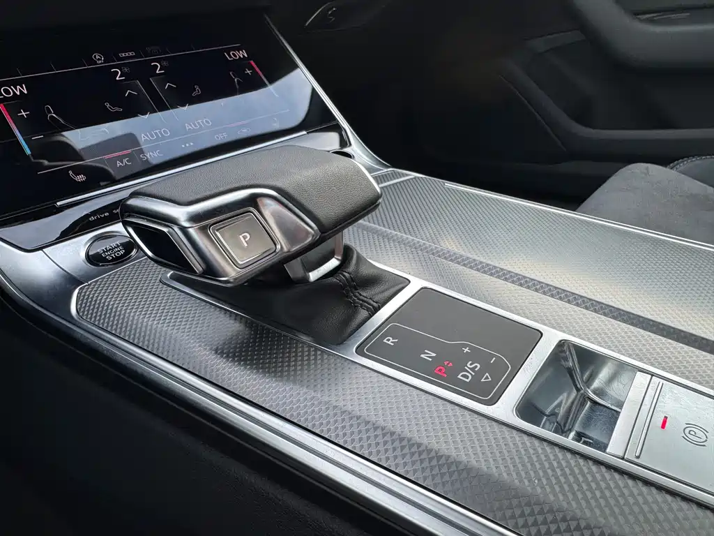 Audi A6L — миниатюра 15