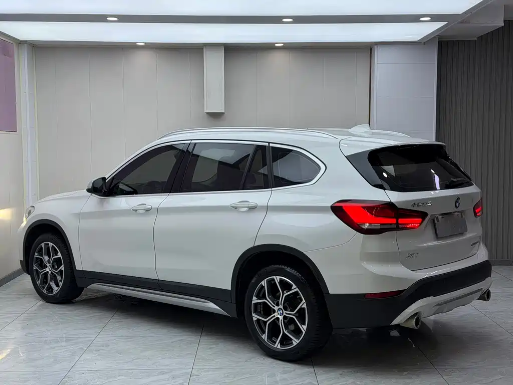 BMW X1 — миниатюра 6