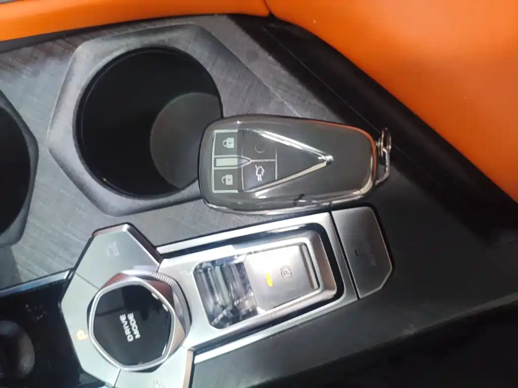 Changan UNI-V — миниатюра 9