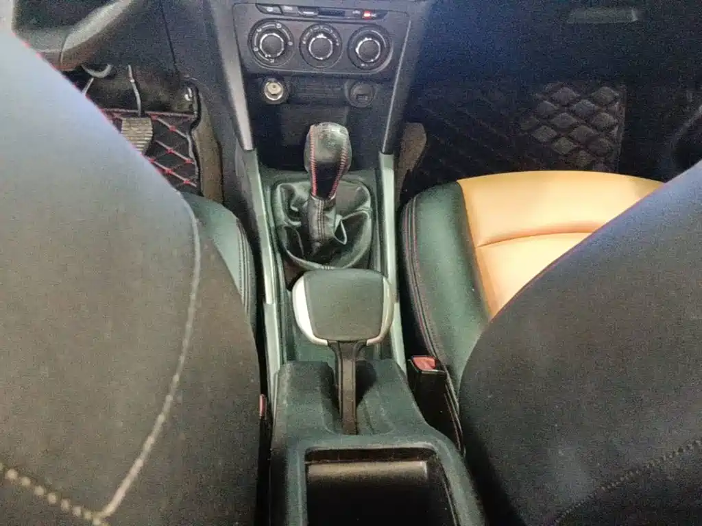 Citroen Elysee — миниатюра 14