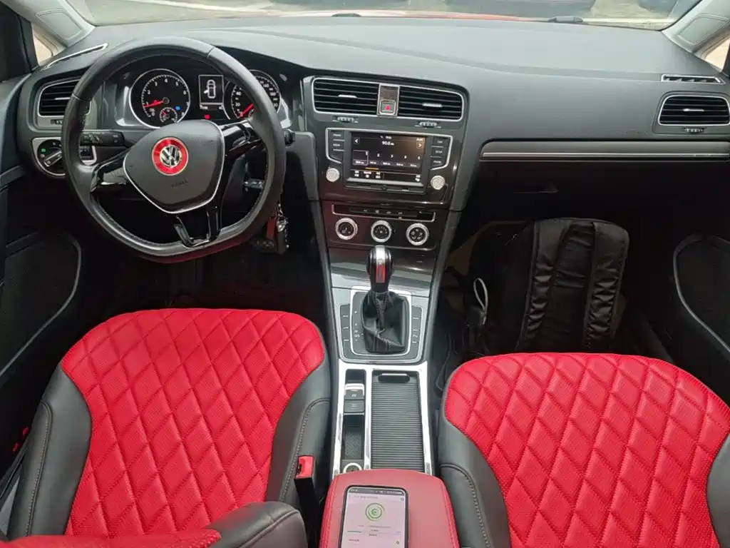 Volkswagen Golf — миниатюра 10