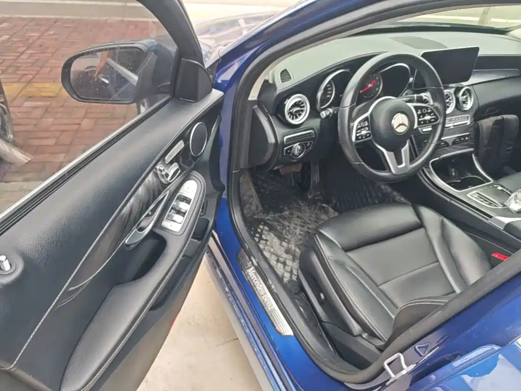 Mercedes-Benz C-Class — миниатюра 16