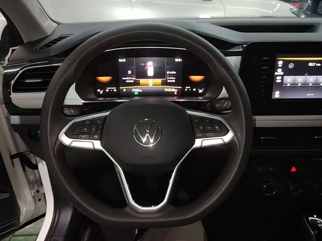 Volkswagen Tharu — миниатюра 11