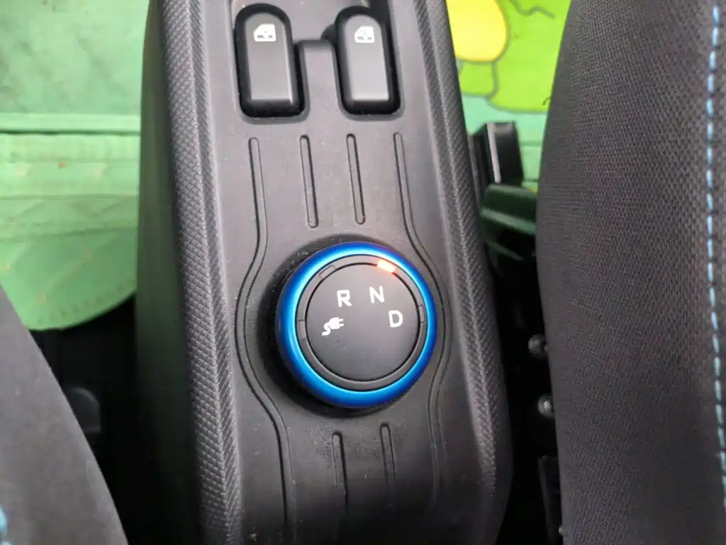 Wuling MINIEV — миниатюра 11