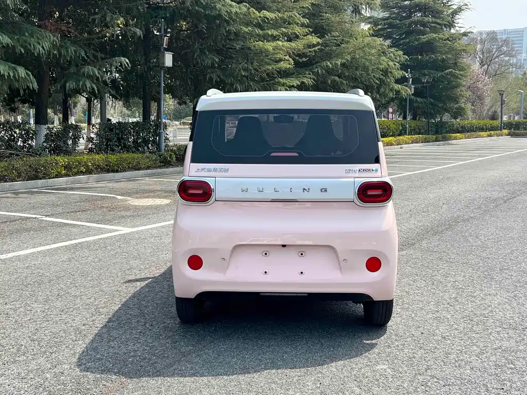 Wuling MINIEV — миниатюра 6