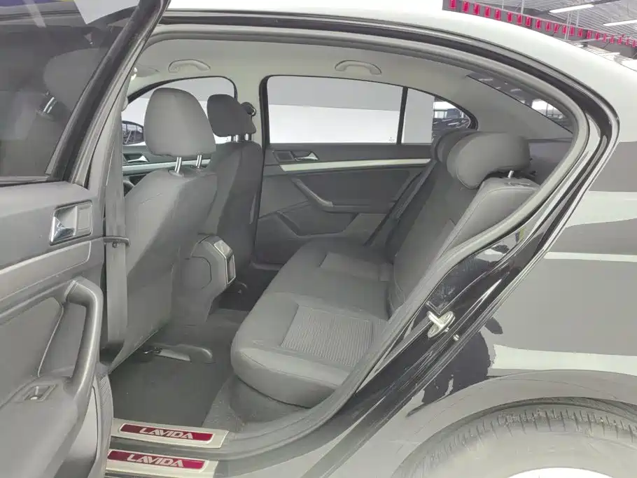 Volkswagen Lavida — миниатюра 10