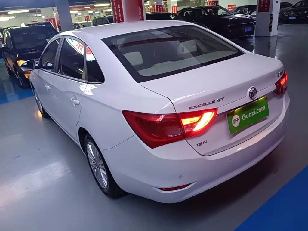 Buick Excelle — миниатюра 5