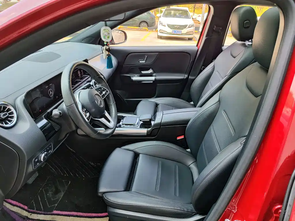 Mercedes-Benz GLA — миниатюра 7