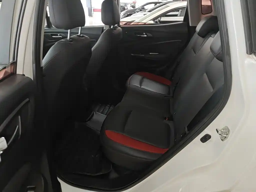 Changan CS15 — миниатюра 17