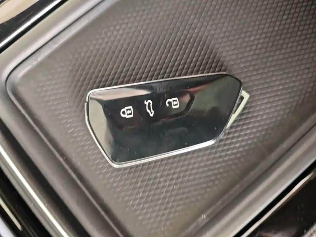 Volkswagen ID.4 Crozz — миниатюра 9