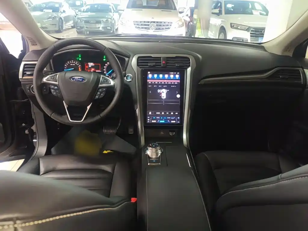 Ford Mondeo — миниатюра 10