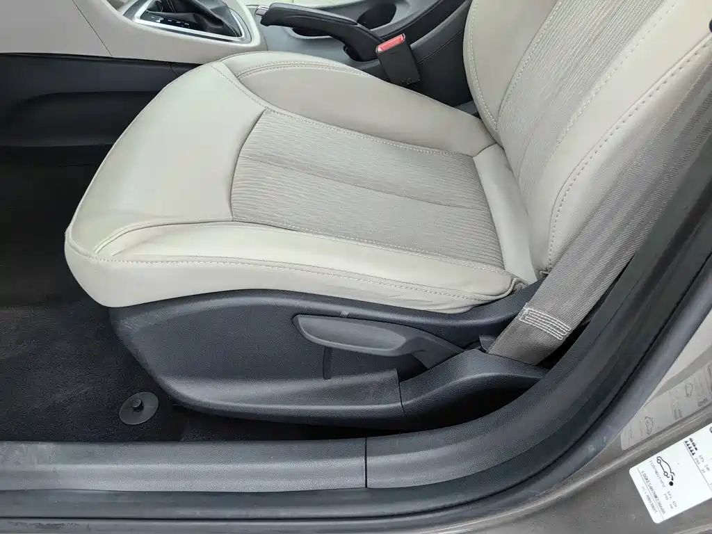 Buick Excelle — миниатюра 20