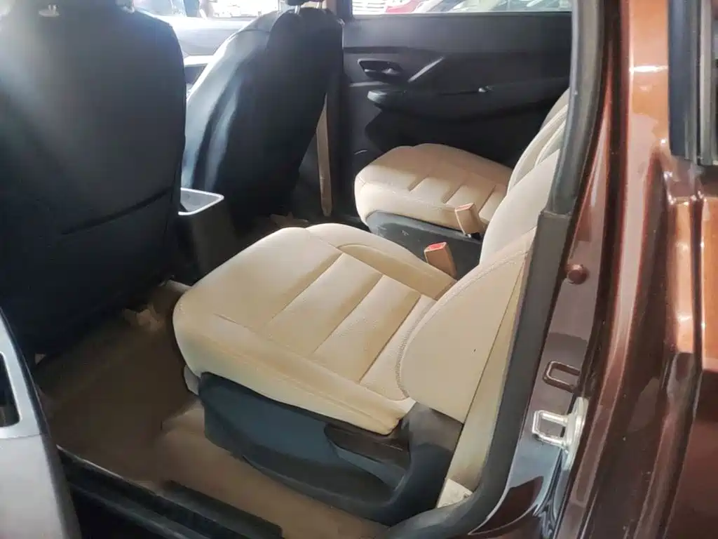 Wuling Hongguang — миниатюра 17