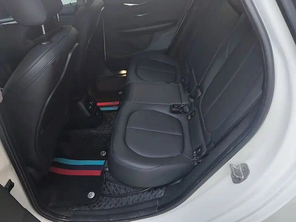 BMW 2 Series Active Tourer (Import) — миниатюра 17