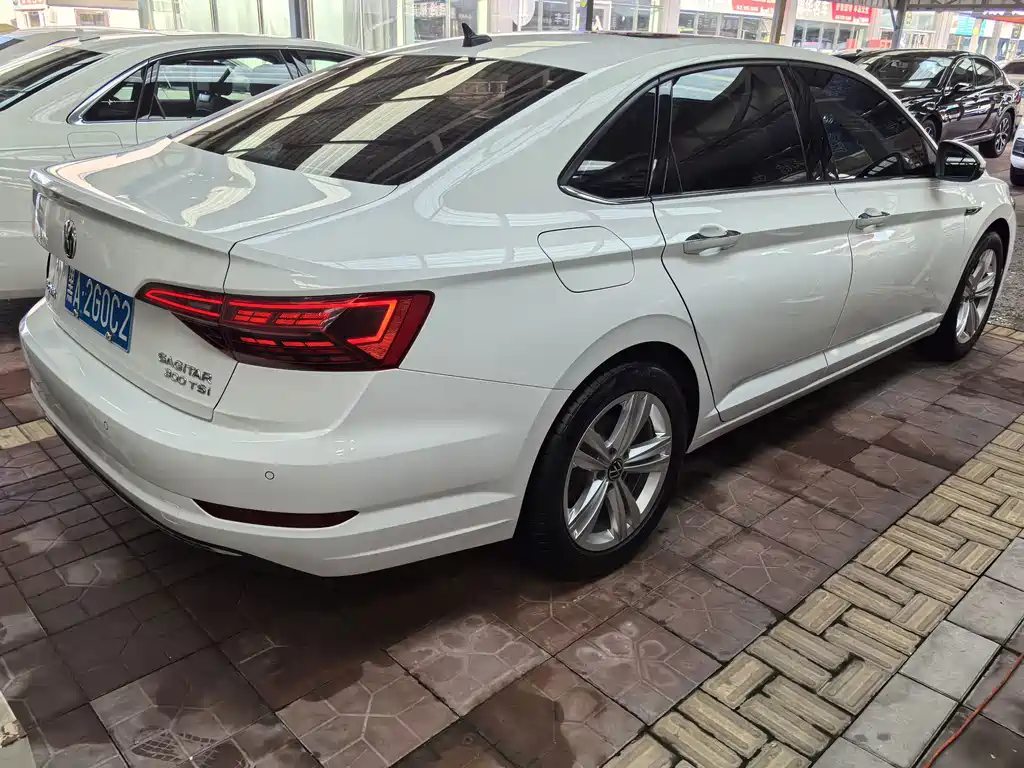 Volkswagen Sagitar — миниатюра 3