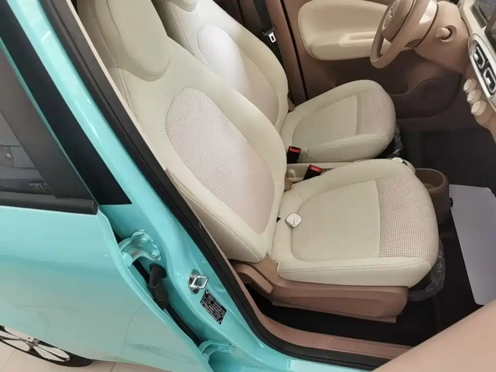 Wuling MINIEV — миниатюра 25
