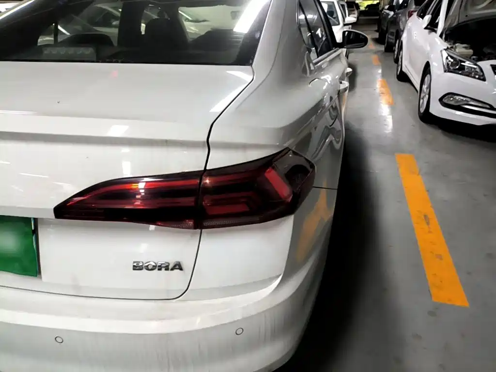 Volkswagen Bora — миниатюра 8