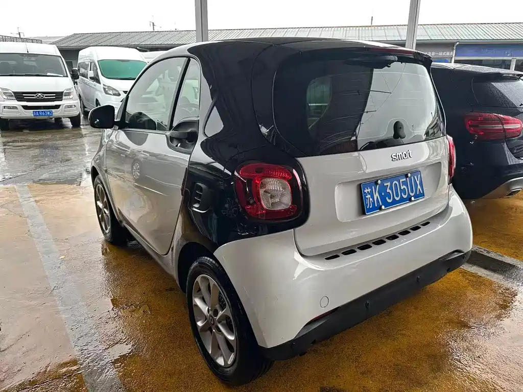 smart Smart Fortwo — миниатюра 6