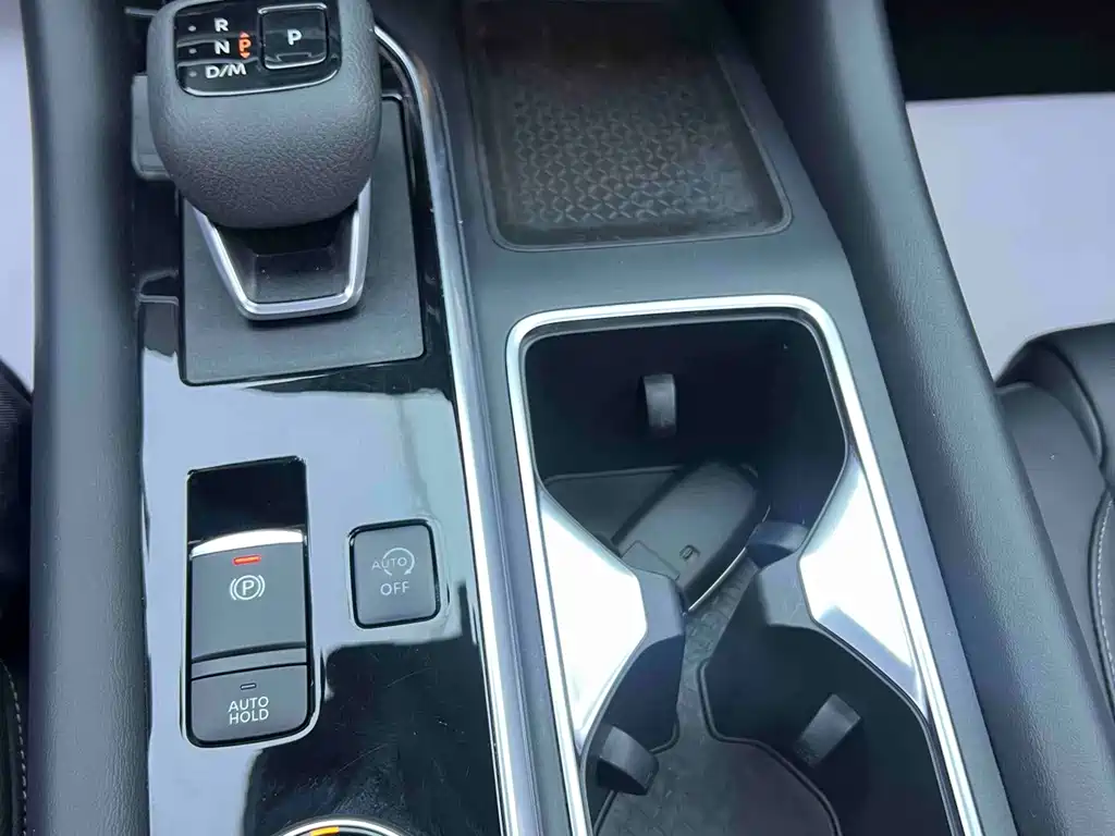 Nissan Teramont — миниатюра 15