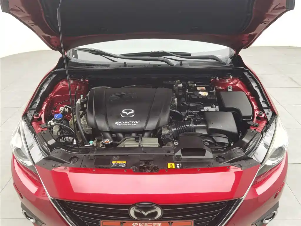 Mazda Mazda3 3 2014 2.0L AT Flagship
