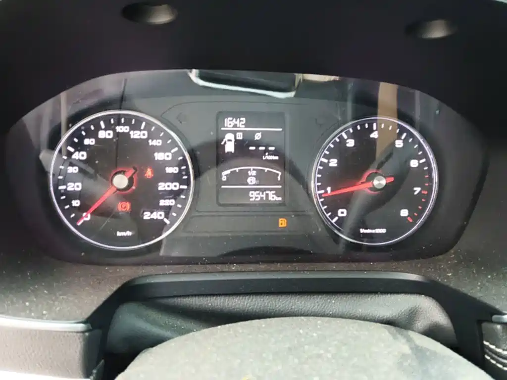 Roewe RX5 — миниатюра 16