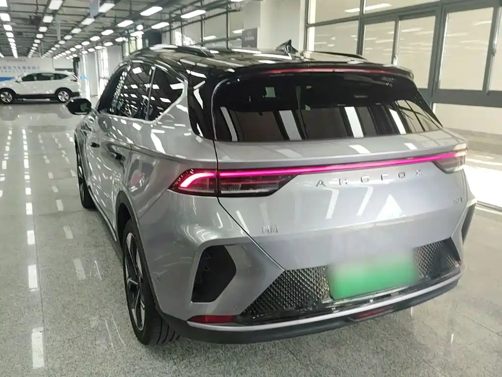 ARCFOX Alpha T — миниатюра 5