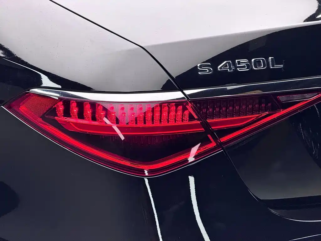 Mercedes-Benz S-Class — миниатюра 19