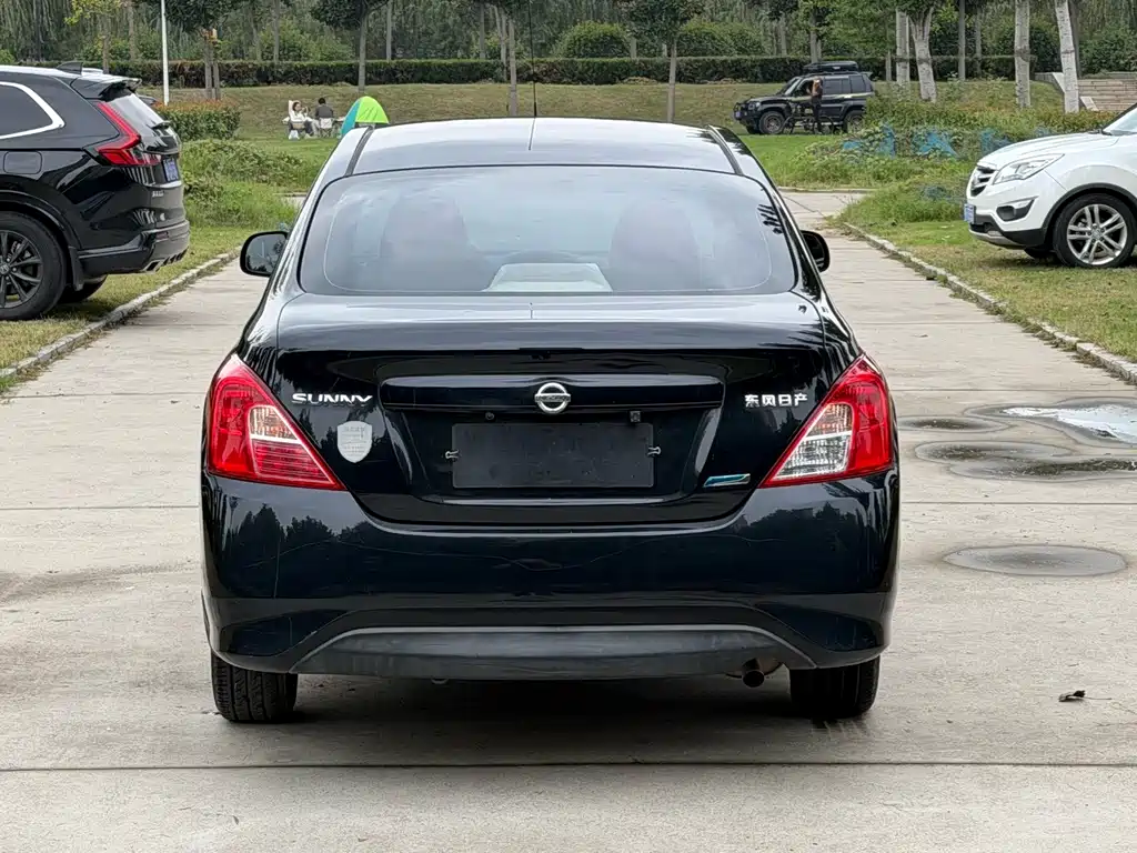 Nissan Sunny — миниатюра 14