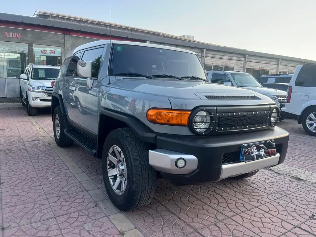 Toyota FJ Cruiser 2019