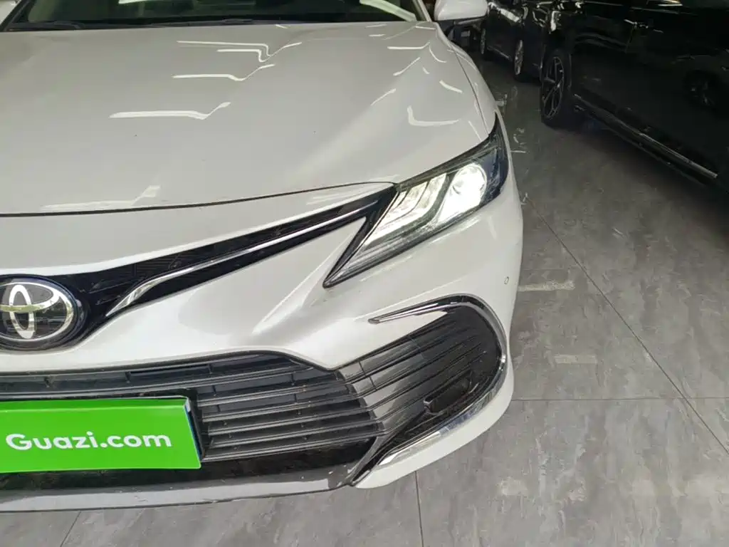 Toyota Camry — миниатюра 24